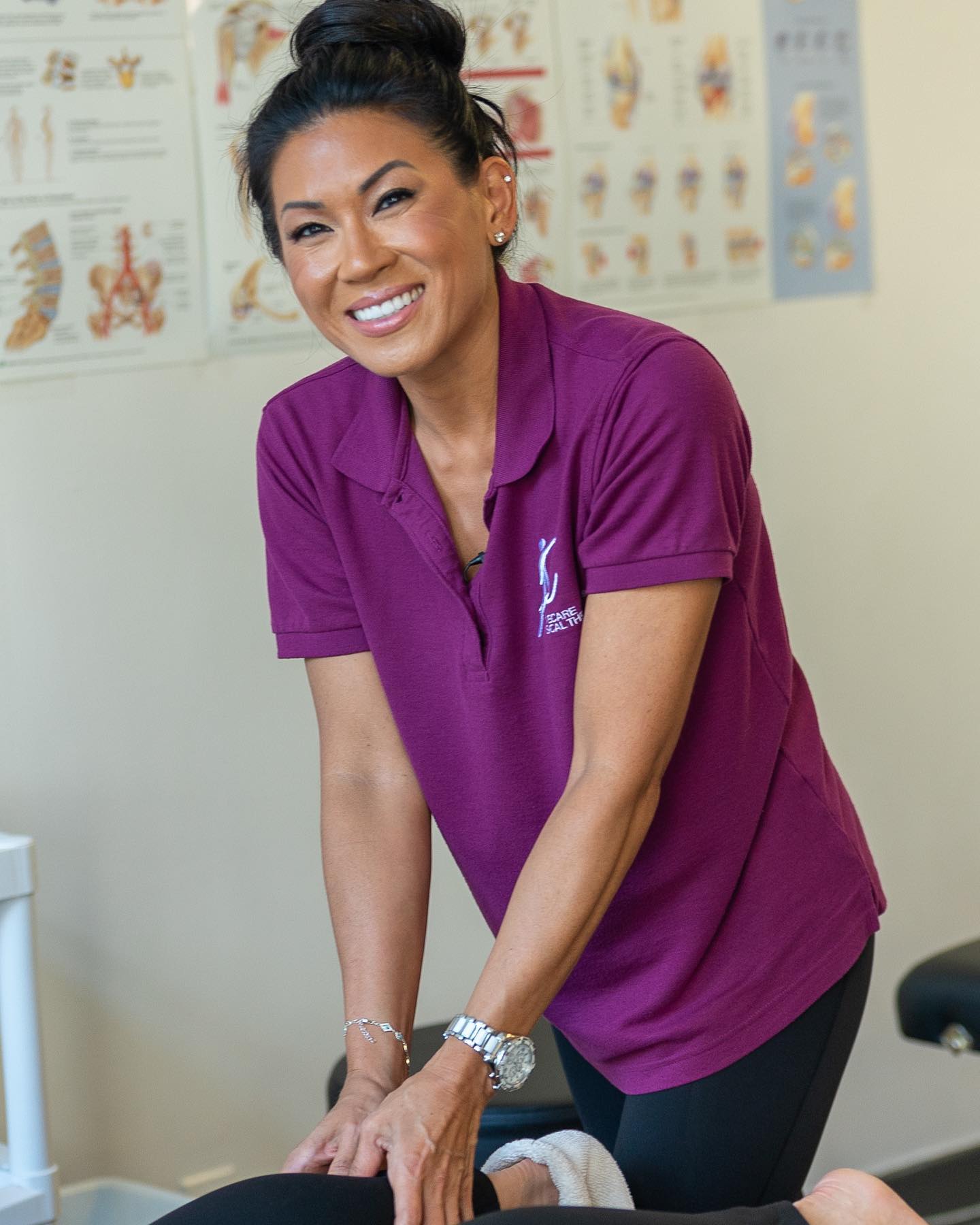 ActiveCare Physical Therapy, a boutique physical therapy clinic in Midtown Manhattan, New York City, providing one-on-one manual therapy, orthopedic rehabilitation, sports rehabilitation, Clinical Pilates, acupuncture, and personalized care.